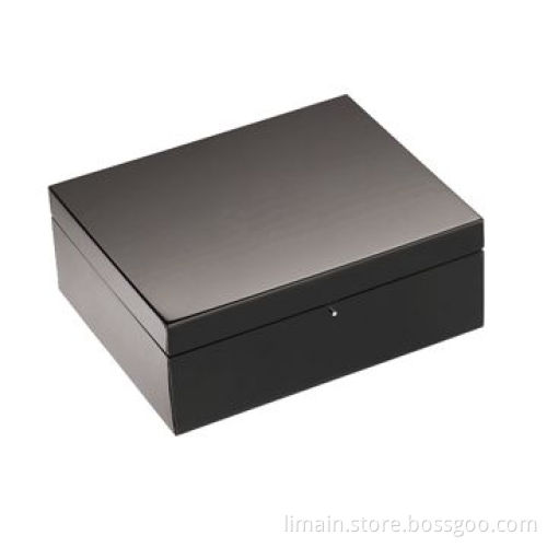 Cigar Humidors, Black Lacquered Cedar